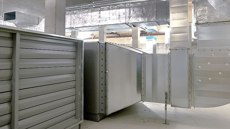 Lüftungszentrale im Untergeschoß.