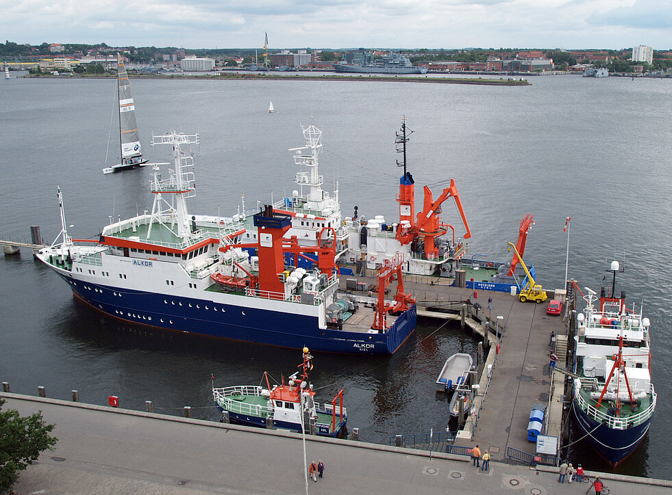 ALKOR, POSEIDON, LITTORINA and POLARFUCHS alongside GEOMAR, Westshore